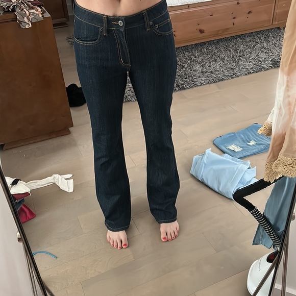 BWWT Carmar jeans size 26. Low rise flare - Picture 5 of 5